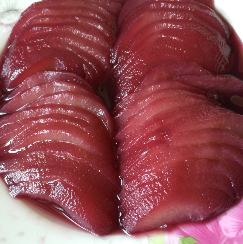 红酒炖梨做法：暖冬甜品与浪漫晚餐的完美选择-图10