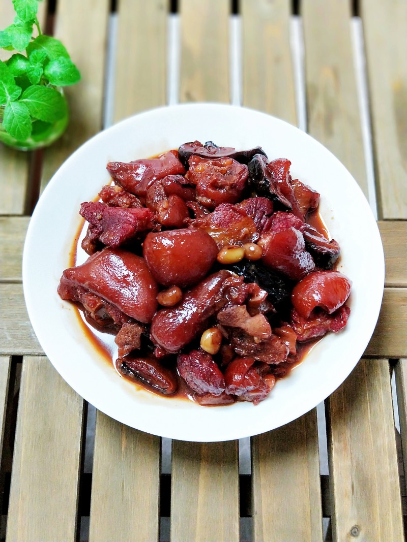 海参焖猪脚：必备配料与经典做法全解析-图8