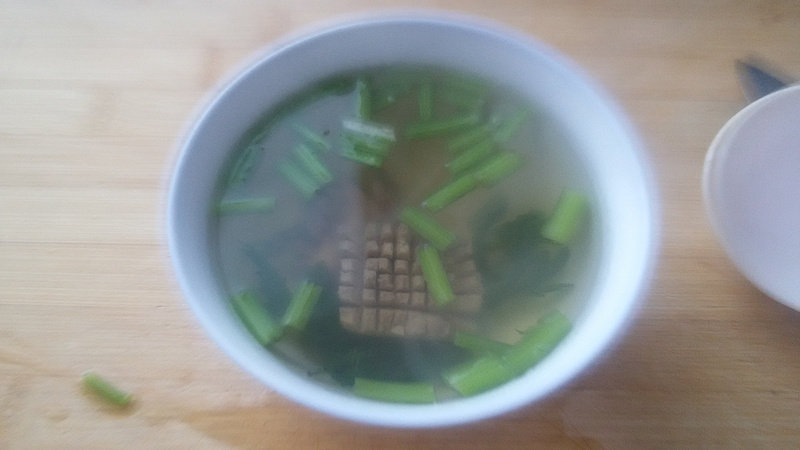 10种茼蒿牛肉汤美味做法，鲜香暖胃超好喝-图4