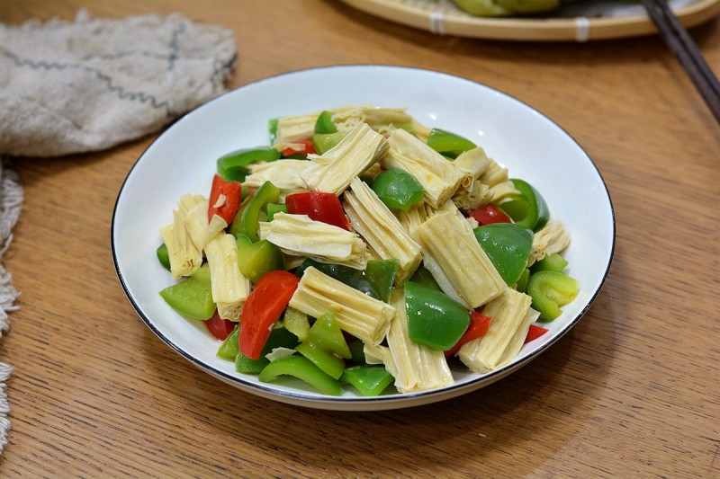 腐竹辣条家常做法，香辣过瘾轻松做-图5