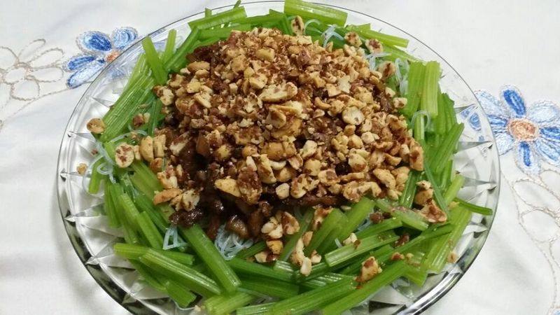 芹菜拌粉皮十种绝味做法，尝鲜必备！-图4