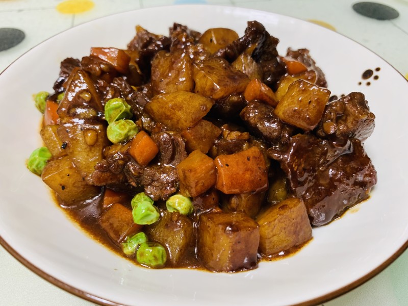 土豆焖羊肉十大美味做法，轻松学会家常风味-图1