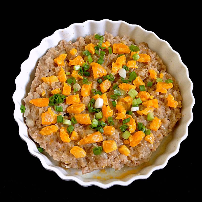 10种家常咸蛋肉饼做法，鲜香下饭超好吃-图2