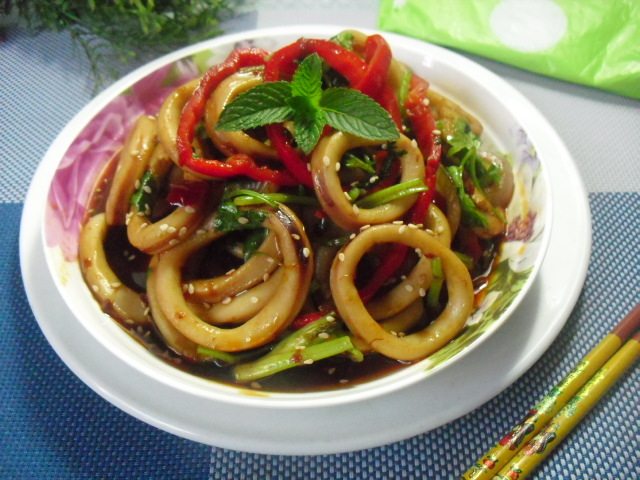 香辣小鱿鱼十大做法，美味秘诀全解析-图2