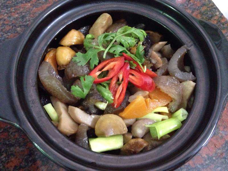 板栗煲鸡的十种绝味做法，鲜香软糯超下饭！-图4