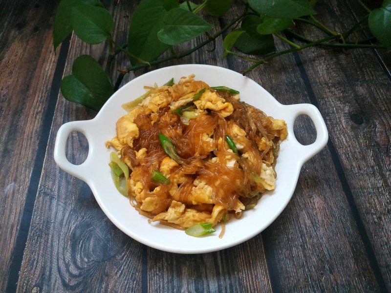 粉丝炒鸡蛋的正确做法，鲜香滑嫩超下饭-图2