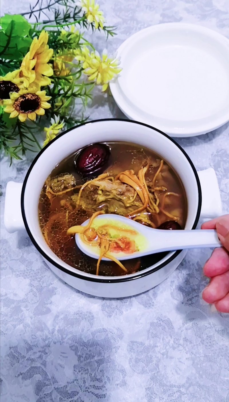 花胶老鸭汤十种正宗做法，鲜美滋补一学就会