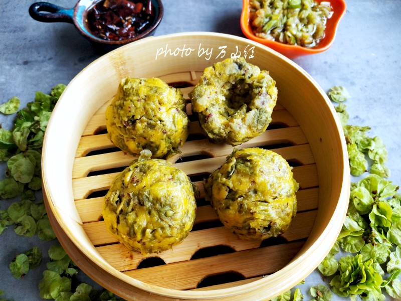 榆钱窝头制作方法：传统美食轻松学-图1