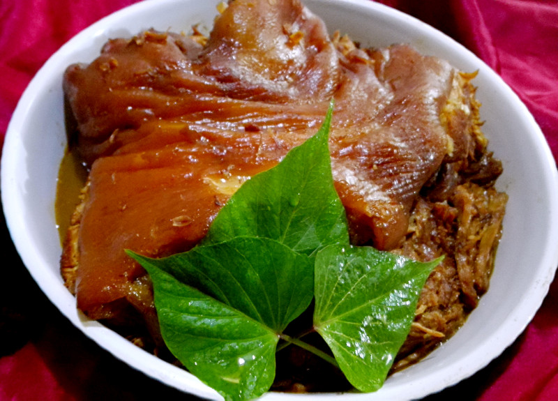 脱骨猪手做法大全：轻松学会多种美味烹饪技巧-图4