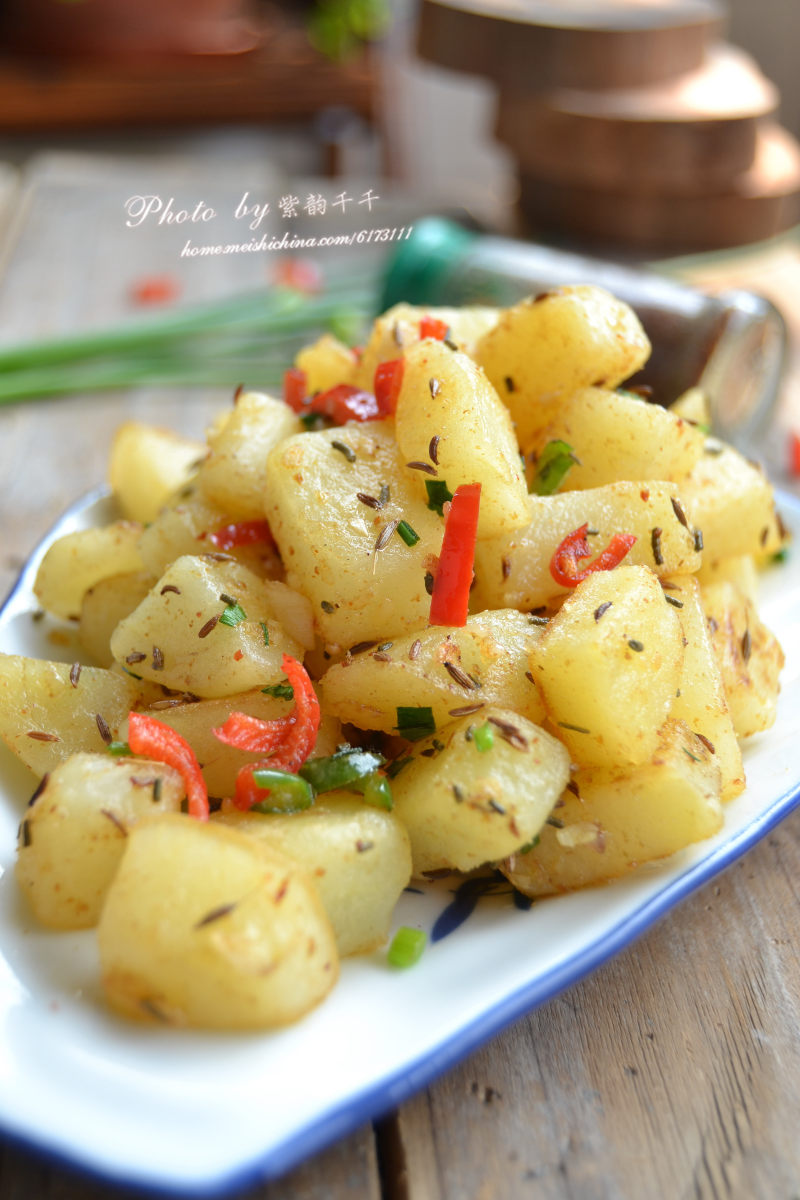 孜然鸡块做法：香辣酥脆，家常美味轻松学-图3