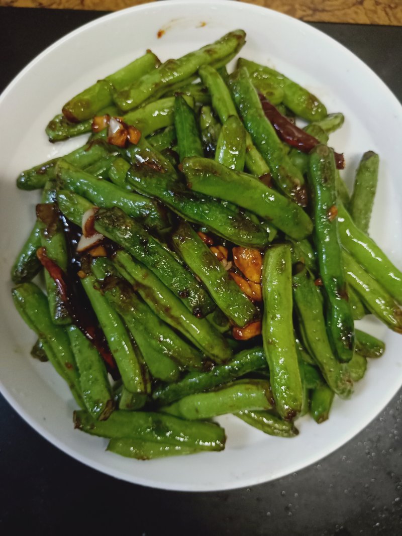 金蒜四季豆家常做法，香脆下饭一学就会-图7