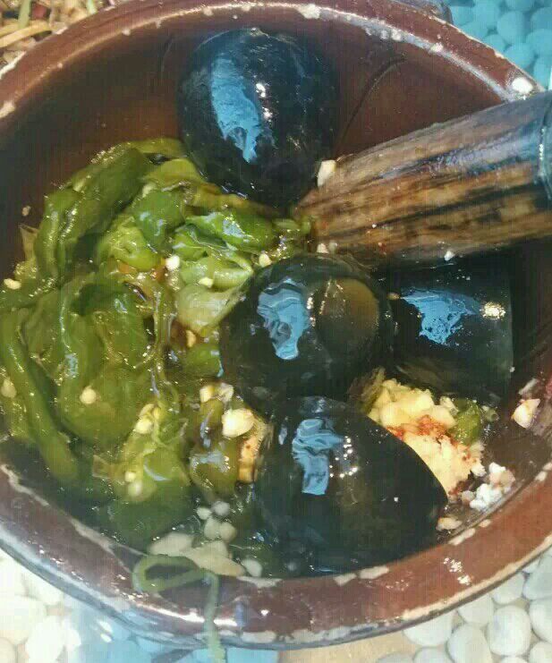 辣椒炒皮蛋绝味秘诀，三步做出饭店级美味-图9