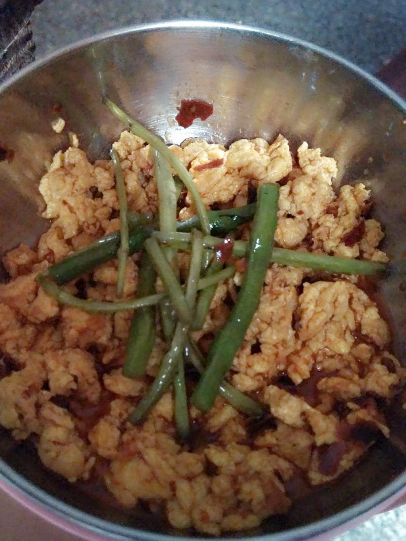 老干妈烧鸡：香辣家常做法与配料全解析-图8