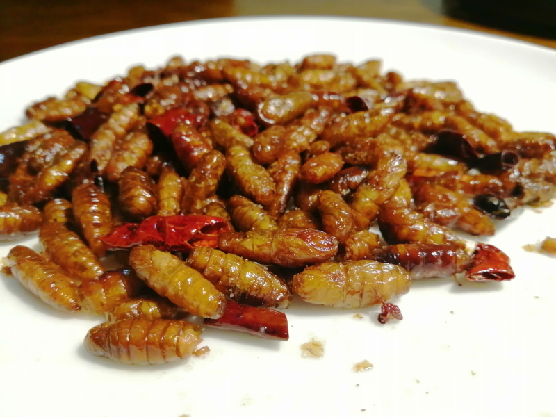 椒盐蚕蛹做法大全：香酥下酒，家常美味轻松学-图6