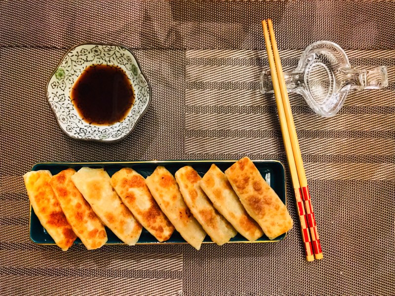 笋肉锅贴：家常美味，外酥里嫩做法详解-图2