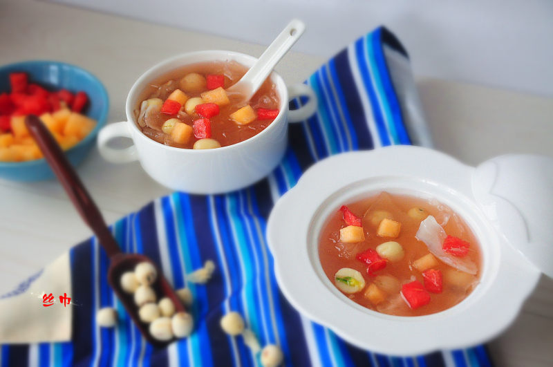 百合银耳汤十种家常做法，滋补养颜轻松学