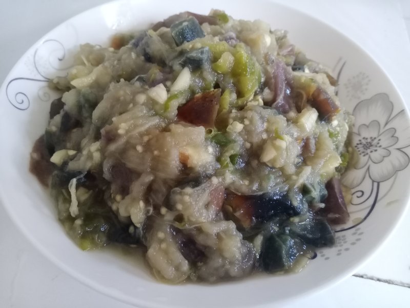 十种辣椒拌茄子做法，好吃到停不下来-图7