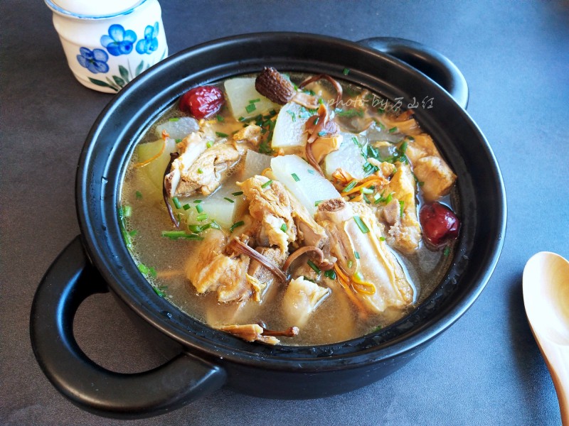 猪骨冬瓜汤的正确做法与步骤详解-图6