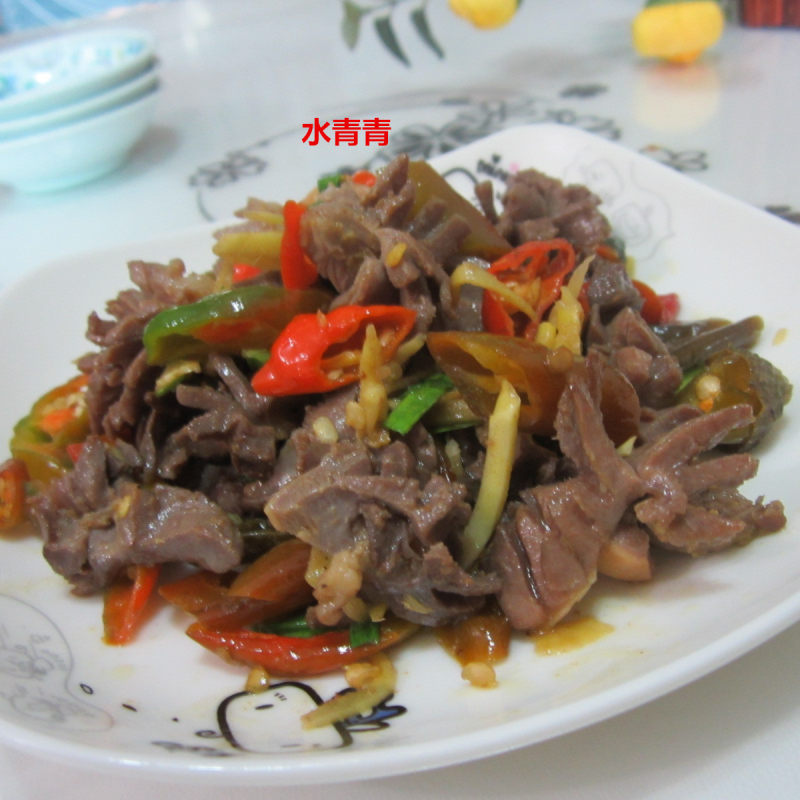 酸辣鸭蛋独家秘方，三步做出绝味下饭菜-图2