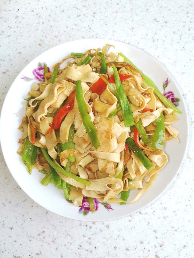 十种家常青菜炒豆皮做法，美味又下饭-图3