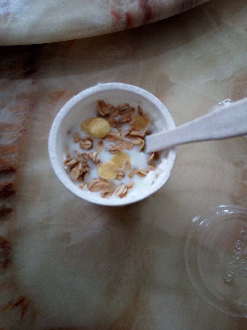 酸奶麦片新吃法，美味升级秘诀大公开