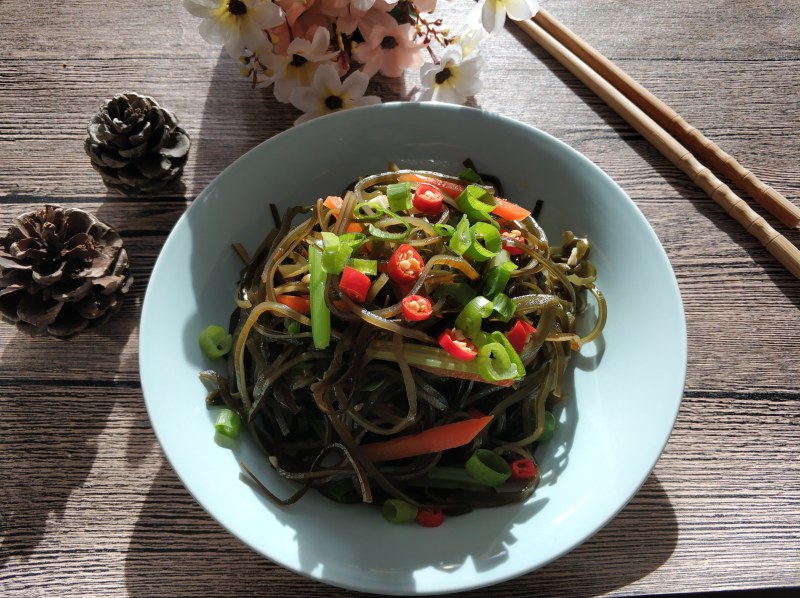 蒜拌海带丝：配料与美味秘诀全解析