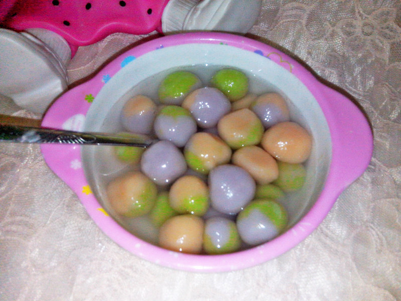 彩色汤圆制作指南：创意做法与步骤详解