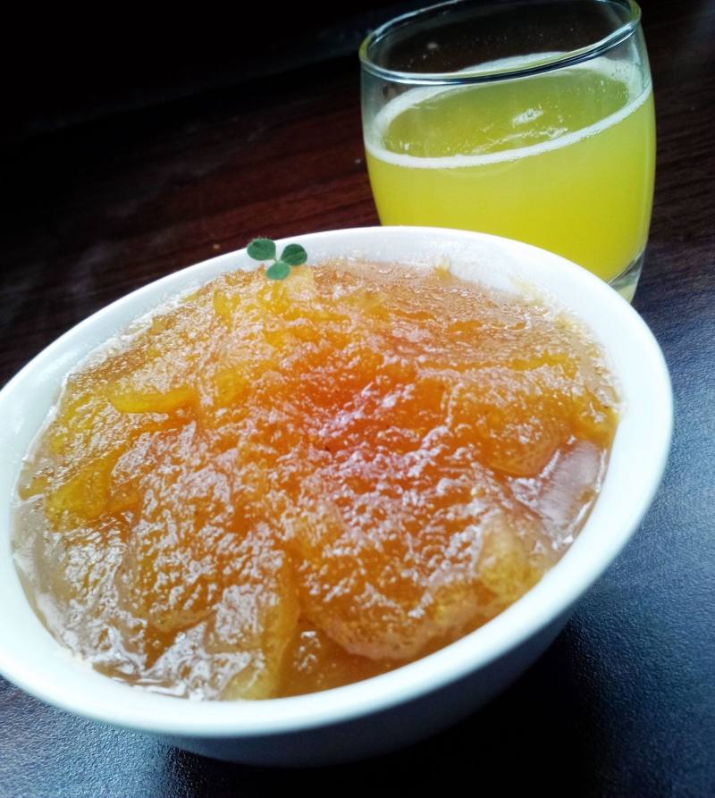 自制菠萝汁：简单几步，在家享受鲜榨美味