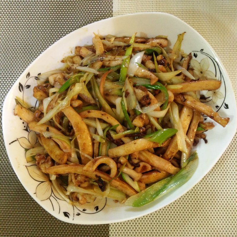 鱿鱼大煮正宗做法，鲜香软嫩一学就会