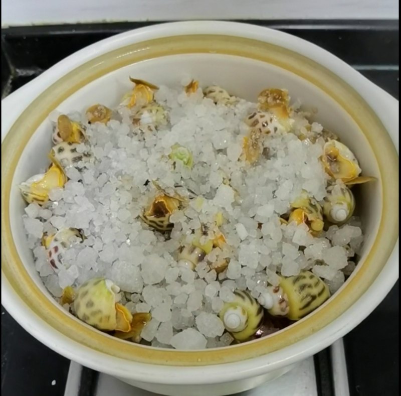 盐焗海鲜做法大全：鲜香入味，一学就会