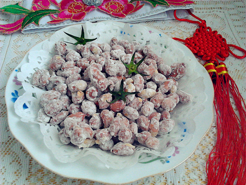 家常挂霜花生：酥脆香甜的简易做法
