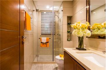 硬屎堵马桶能泡软吗?3招快速解决堵塞问题