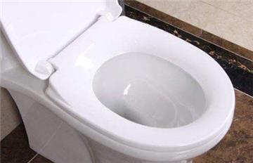 硬屎堵马桶能泡软吗?3招快速解决堵塞问题
