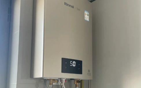 装循环水需要专门的热水器吗？3种情况解析  

（解析：核心关键词“装循环水”前置，保持原问句形式符合搜索习惯，加入数字“3种”提升吸引力，“情况解析”明确内容价值，30字以内简洁明了。）