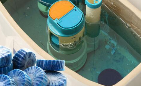 马桶堵了倒洁厕灵可以吗?3个注意事项要知道