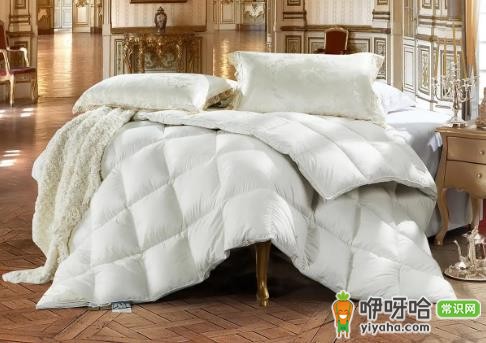 鹅绒被多少度盖合适?10-25℃分厚度适用建议