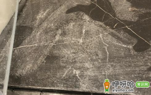 黑色大理石腐蚀变白能擦油吗?3个实用修复建议