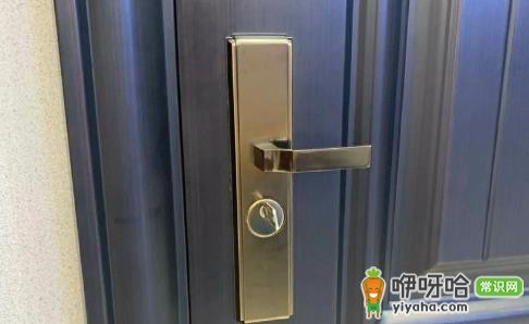 防盗门锁芯自己能换吗?3步轻松DIY更换方法