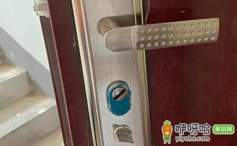 防盗门锁芯自己能换吗?3步轻松DIY更换方法
