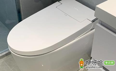 马桶换蹲坑好换吗?3个关键步骤+注意事项