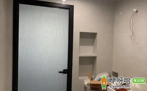 卫生间门用1.0还是1.2厚度?哪个更好更耐用?