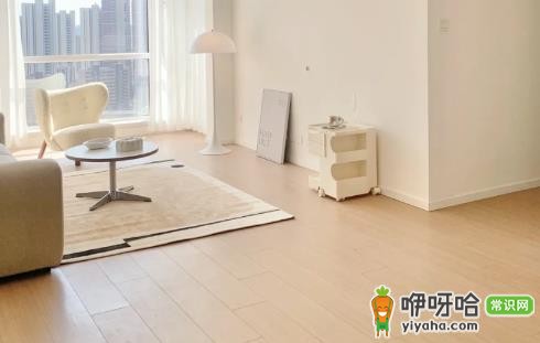 木地板换瓷砖麻烦吗？3步轻松搞定不踩坑