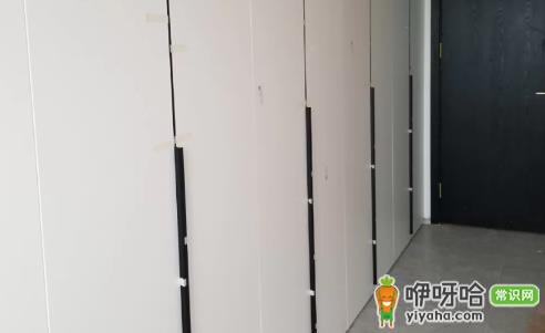 衣柜和墙体之间开裂怎么办?3个实用修复方法