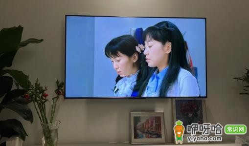 55寸电视适合多大面积客厅?2024选购指南