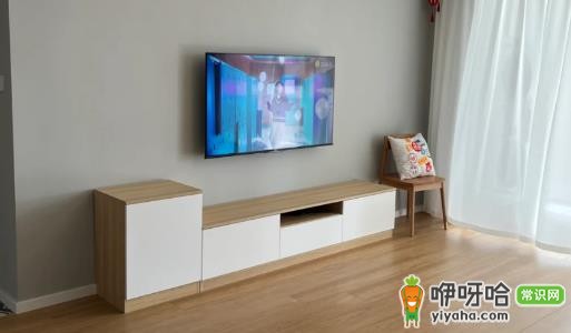 55寸电视适合多大面积客厅?2024选购指南
