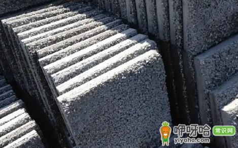 泡沫砖是什么材料做的？3种主要原料详解