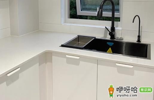 厨房石英石台面贴膜有必要吗?5大理由告诉你答案