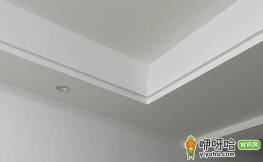 吊顶上方墙面需要处理吗?3个关键原因解析