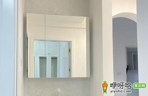 镜柜带毛巾杆好不好?3个优缺点让你秒懂
(核心关键词前置,含数字“3个”及高搜索词“优缺点”,紧扣原问题,简洁明了,符合SEO优化及字数要求)