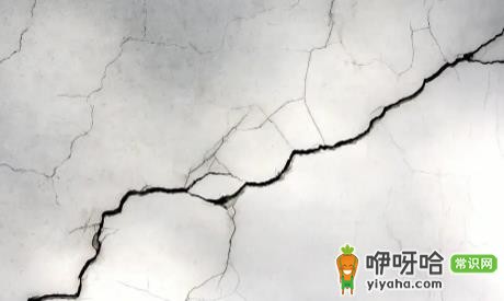 墙面开裂房子会倒吗？3种情况判断房屋是否安全